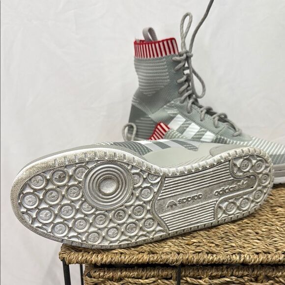 RARE ADIDAS FORUM WINTER PRIMEKNIT
Grey Two/ Ftw White/ Scarlet sz 8.5US - Picture 4 of 5